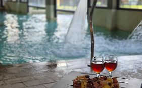 Los Robles Apart Hotel